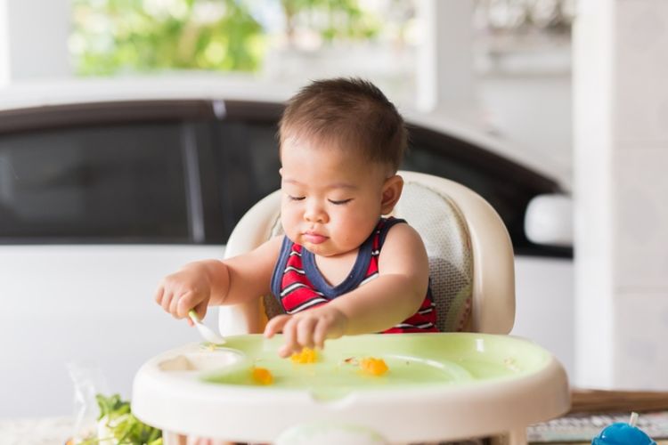 Tips-Tips Menarik Mengatasi Gerakan Tutup Mulut pada Anak Balita saat Makan